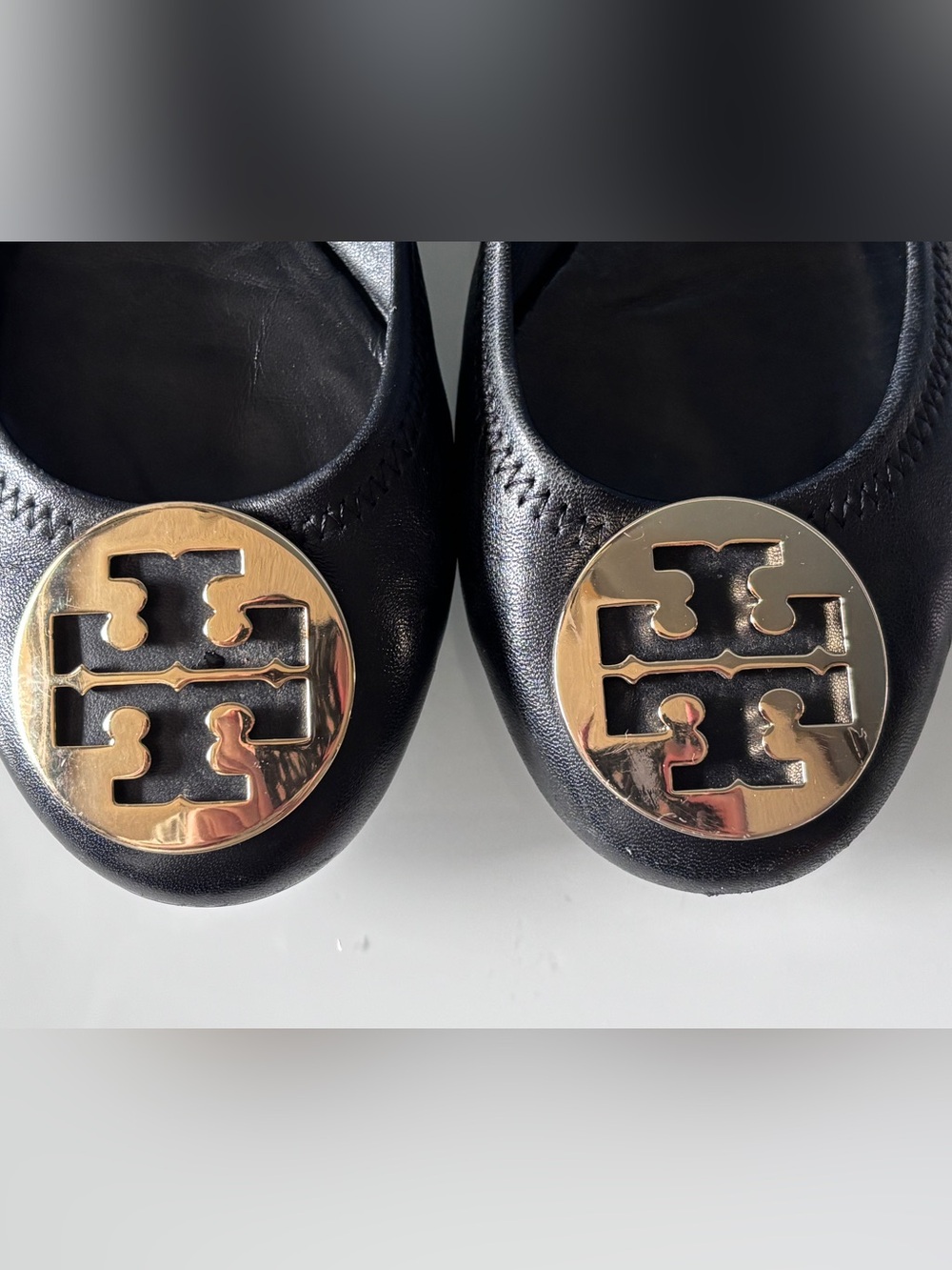 Tory Burch Reva Black Leather Ballet Flats Gold Logo Size 9.5 - Picture 10 of 11
